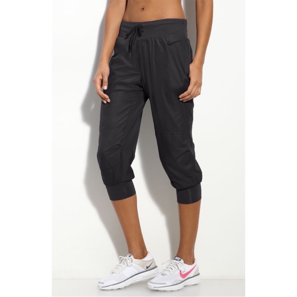 Nike Revival Women’s Black Woven Capri Track Pants Joggers